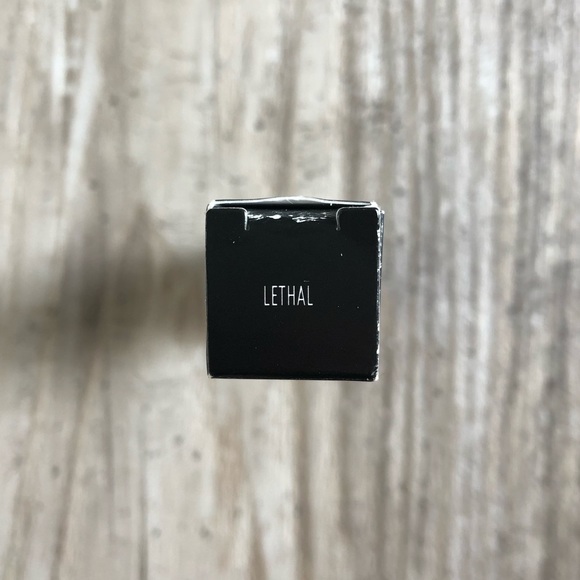 Younique Lucrative Lip Gloss (Lethal) - Picture 7 of 8